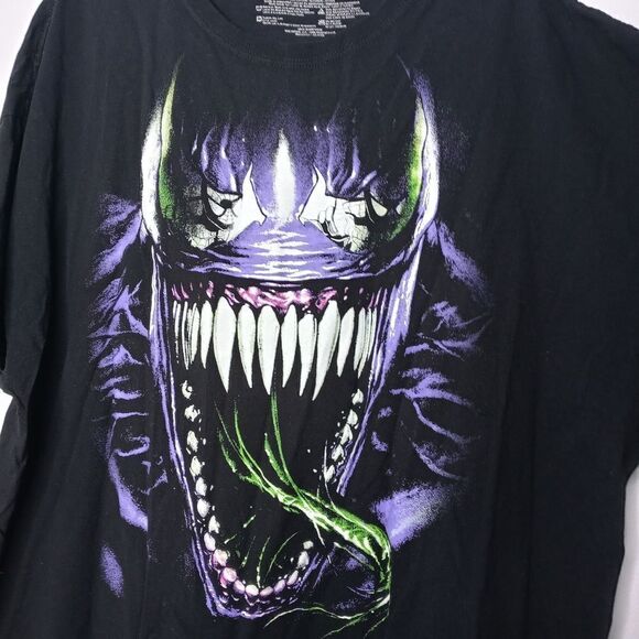 Marvel Venom black graphic tee size 3X - Picture 3 of 5